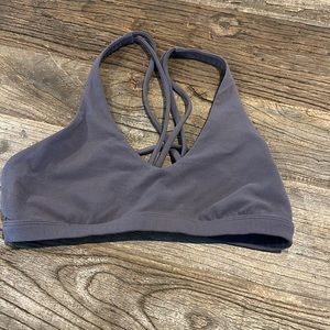 LuLulemon sports bra. Size 6.